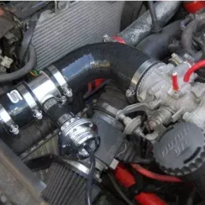 Blow off ventil Forge Motorsport Saab 900 T16S (open loop) Cenová Bomba