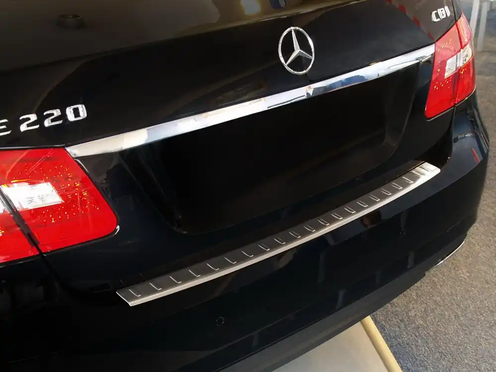 Kryt prahu zadních dveří Mercedes E Class W212 Limousine Nejprodávanější