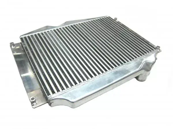 Intercooler FMIC Jap Parts Volvo 850 všechny turbo modely 2.0T, 2.3T, 2.4T, 2.5T, T5, T5-R, TDI (94-97) Časově Omezené