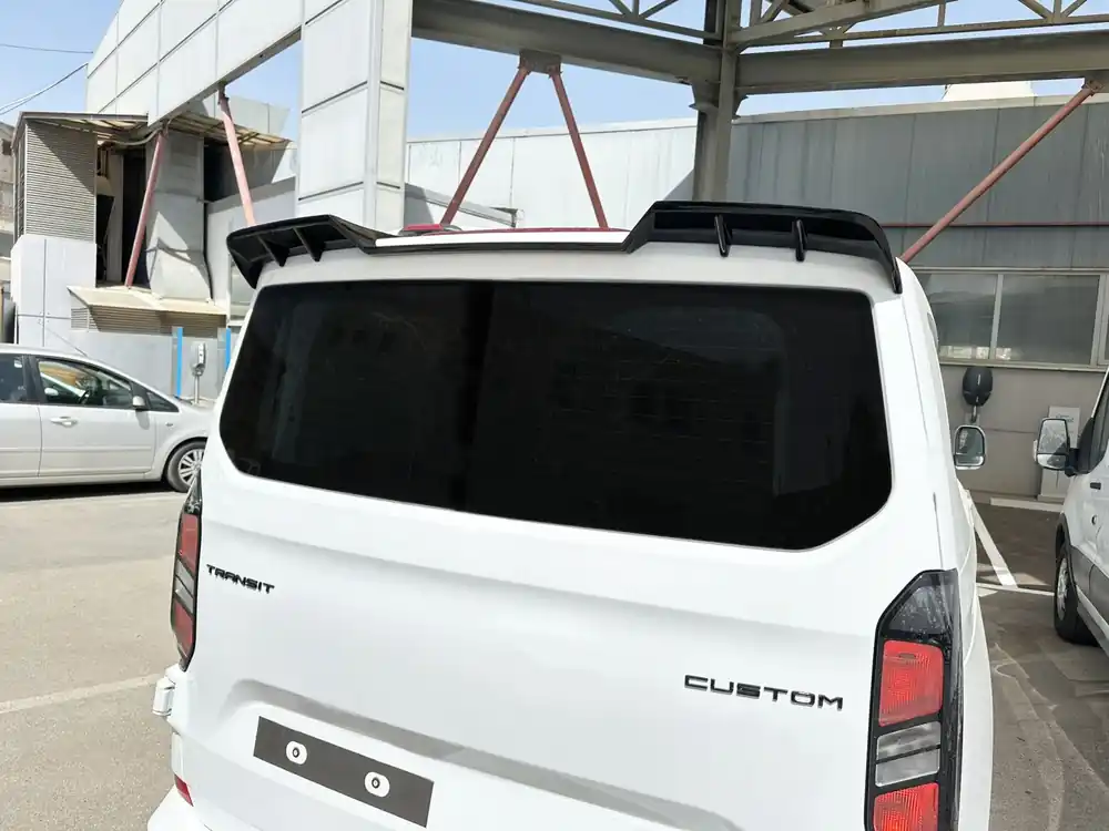 Střešní spoiler V.1 Tailgate Ford Transit / Tourneo Custom Mk2 / Volkswagen T7 Hit Sezóny
