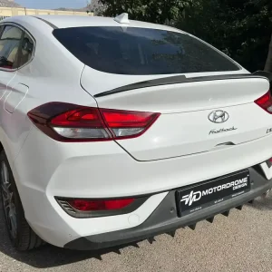 Aktuální Odtrhová hrana střechy Hyundai i30 Mk3 Fastback (2016-)