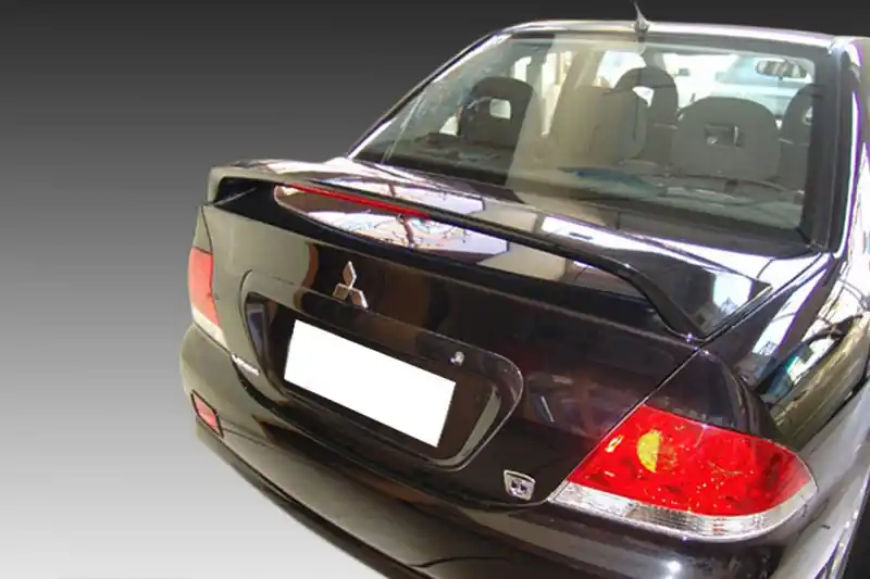 Spoiler kufru Mitsubishi Lancer Mk8 Sedan (2003-2008) Vysoce Kvalitní