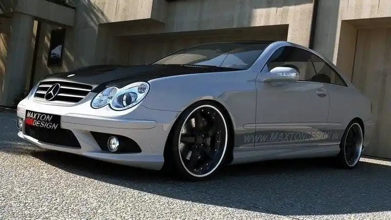 Jen Po Omezenou Doba Přední nárazník MERCEDES CLK W209 AMG LOOK
